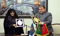 بروجردی: اسامی اهداكنندگان كتاب و اسناد بر روی تندیس بزرگ حکاکی می‌شود
