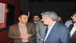 بازدید استاندار فارس از نمایشگاه آیات منیر