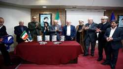 آیین رونمایی از جلد دوم کتاب «زخم و زیتون، یادگاران و روزگاران» برگزار شد