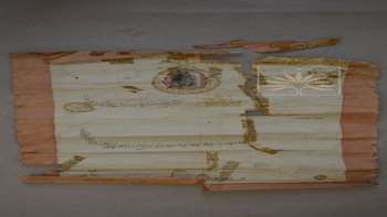 مرمت و بازسازی دو برگ فرمان منسوب به ناصرالدین‌ شاه،