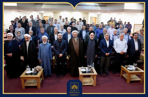 گزارش تصویری | برگزاری ویژه‌برنامه شب اربعین حسینی در کتابخانه ملی ایران