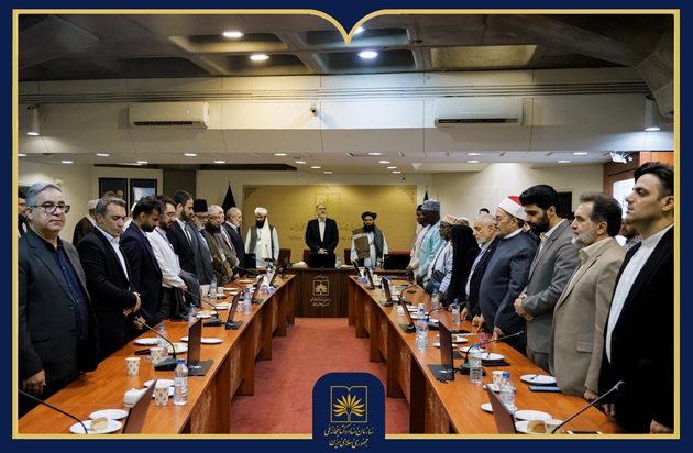 گزارش تصویری | بازدید مدعوین چهلمین کنفرانس بین‌المللی وحدت اسلامی از کتابخانه ملی ایران