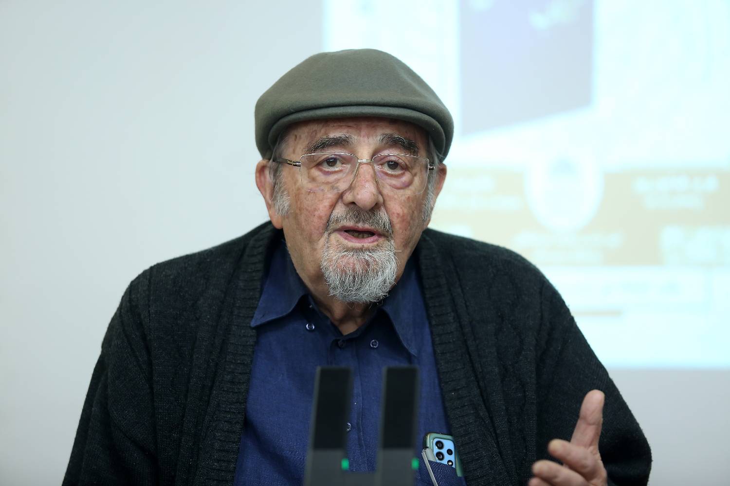 نخستین راهنمای ویرایش علمی به روایت هرمز همایون‌پور